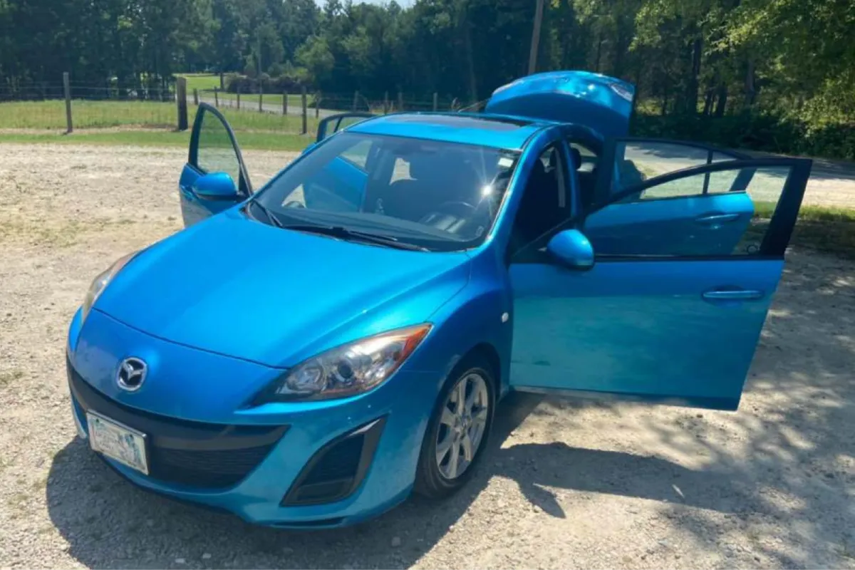 Blue car after exterior detailing service
